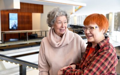 HALUATKO TARJOTA TUKEVAN OLKAPÄÄSI PSYYKKISESTI OIREHTIVAN LÄHEISELLE?